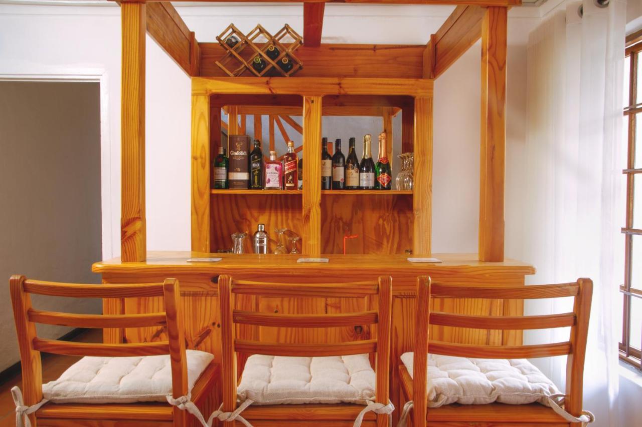 Libra Lodge Sandton Extérieur photo