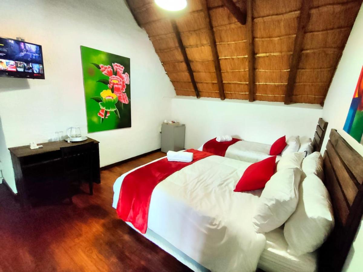 Libra Lodge Sandton Extérieur photo